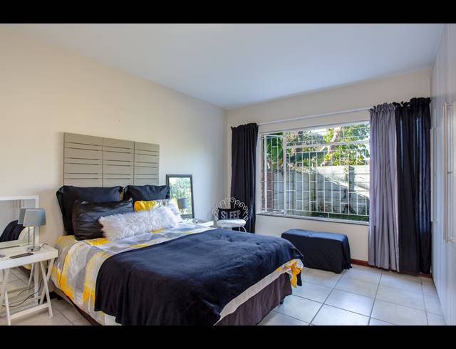 2 BEDROOM APARTMENT FOR SALE IN WYNBERG UPPER